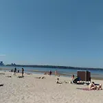 아파트 Cozy Near The Sea